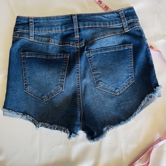 Rewash Junior Size 3 / 26 Fringe Hem High Rise Distressed Mom Short Shorts - Picture 5 of 5